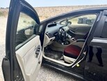 Toyota Prius-5