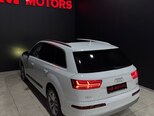 Audi Q7-10