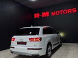 Audi Q7-7
