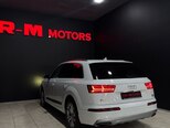 Audi Q7-9