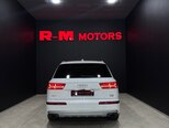 Audi Q7-6
