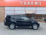 Mitsubishi Pajero-6