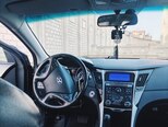 Hyundai Sonata-5