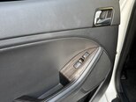Kia K5-19