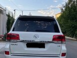 Toyota Land Cruiser-4