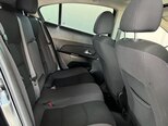 Chevrolet Cruze-13