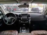 Toyota Land Cruiser-21