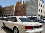 Audi S8-4