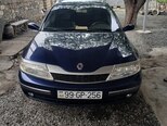 Renault Laguna-8