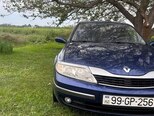 Renault Laguna-12