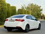Kia Forte-14