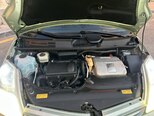 Toyota Prius-12