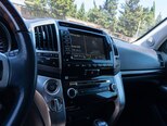 Toyota Land Cruiser-6