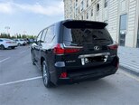 Lexus LX 450d-15