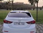 Hyundai Elantra-4