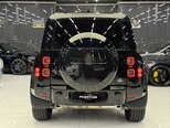 Land Rover Defender-6