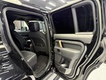 Land Rover Defender-9