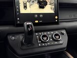 Land Rover Defender-19