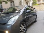 Toyota Prius-4