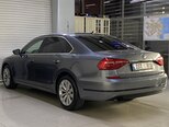 Volkswagen Passat-9
