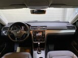Volkswagen Passat-14