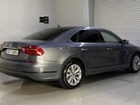 Volkswagen Passat-10