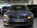 Volkswagen Passat-1