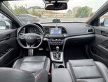 Hyundai Elantra-11