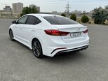 Hyundai Elantra-8