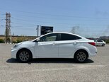 Hyundai Accent-4