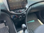 Hyundai Accent-13