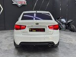 Kia Cerato-7