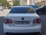 Volkswagen Jetta-2