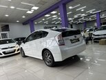 Toyota Prius-11