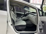 Toyota Prius-4