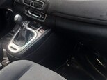 Renault Megane-11