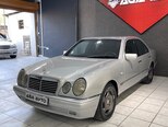 Mercedes E 200-1
