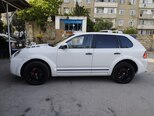 Porsche Cayenne-13