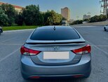 Hyundai Elantra-2