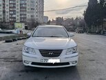 Hyundai Sonata-1