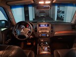 Mitsubishi Pajero-7