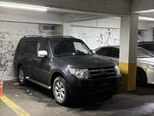 Mitsubishi Pajero-6