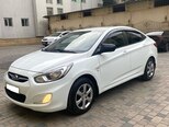 Hyundai Accent-2