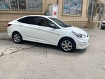 Hyundai Accent-4
