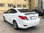 Hyundai Accent-10
