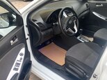 Hyundai Accent-16
