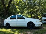 Renault Logan-3