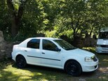 Renault Logan-4