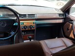Mercedes E 200-5