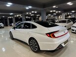Hyundai Sonata-4